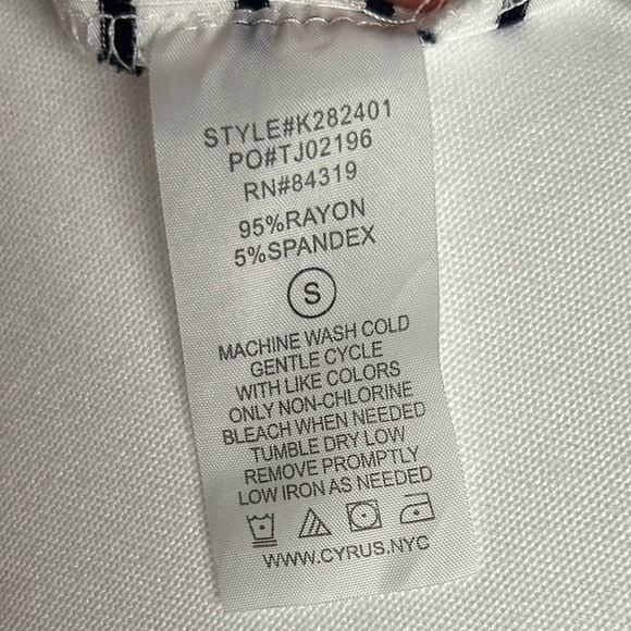 Cyrus essentials Striped Ribbed Top S - Picture 6 of 6